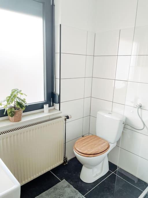 *Top*+Allgaeu*Familie*Netflix*Mit Garten & *Ps4* Kaufbeuren Eksteriør bilde